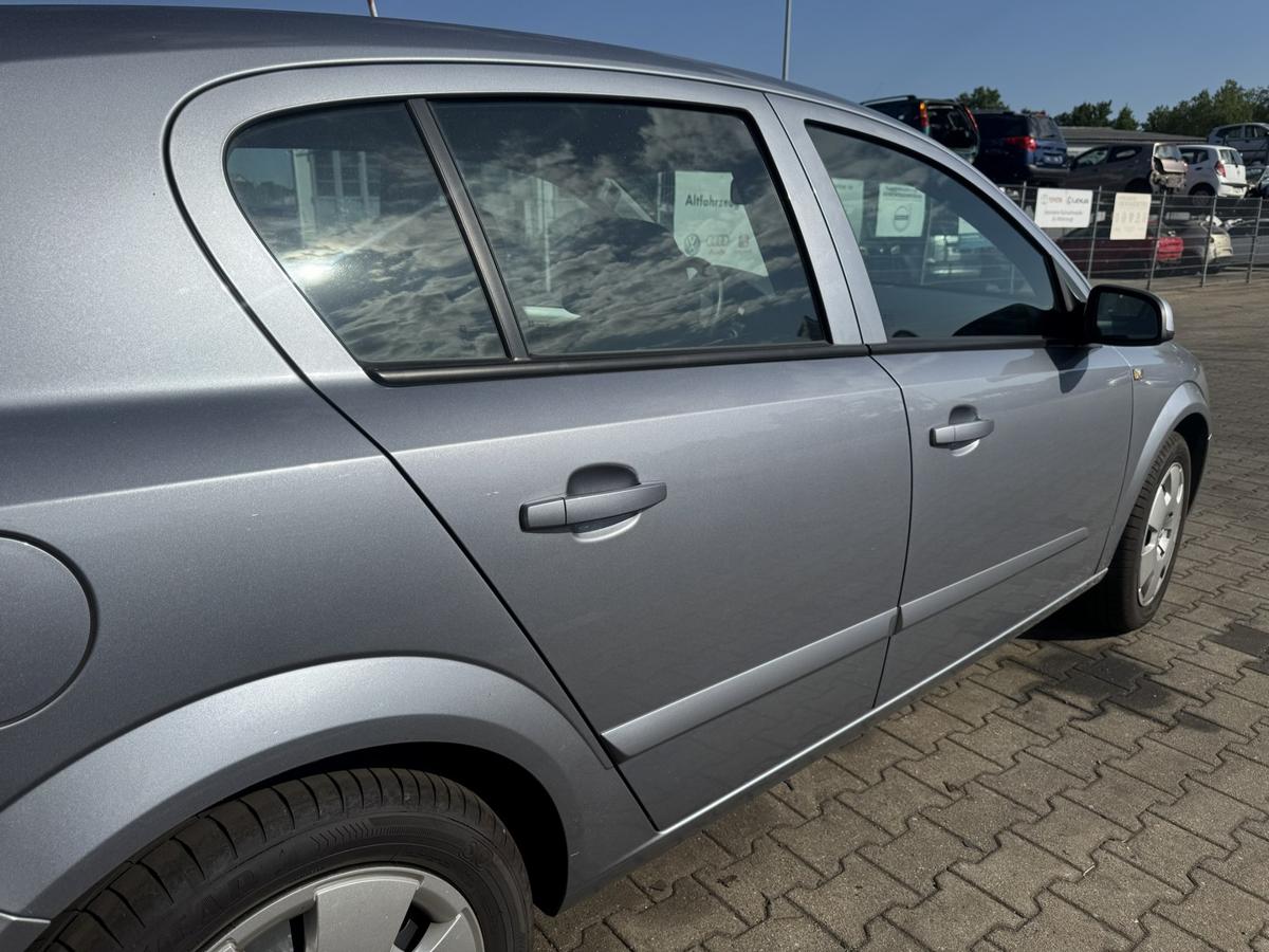 Opel Astra H original T&uuml;r hinten rechts Z163 Lichtsilber Flie&szlig;heck Bj.2006